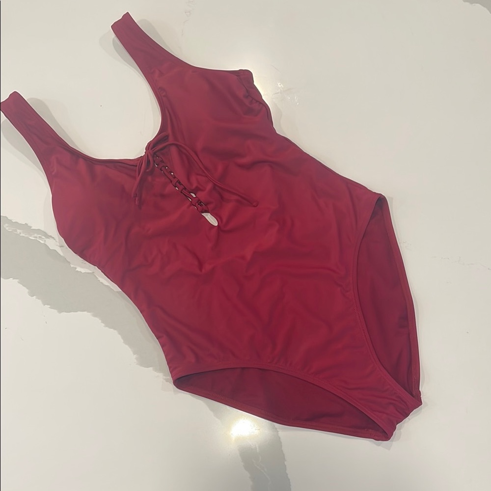 🔴Hot Water Women's One Piece Swimsuit - Burgundy